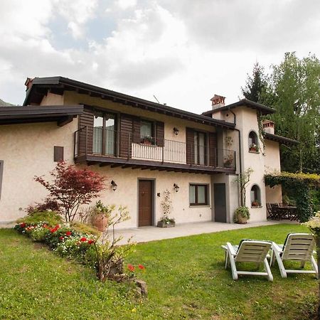 Casa Vacanze Il Noce Sovere Kültér fotó