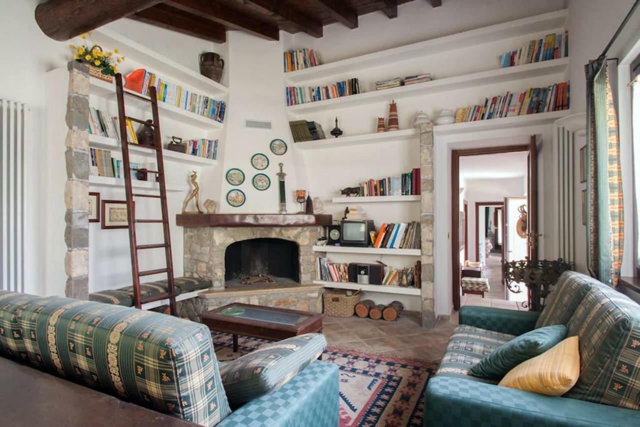 Casa Vacanze Il Noce Sovere Kültér fotó
