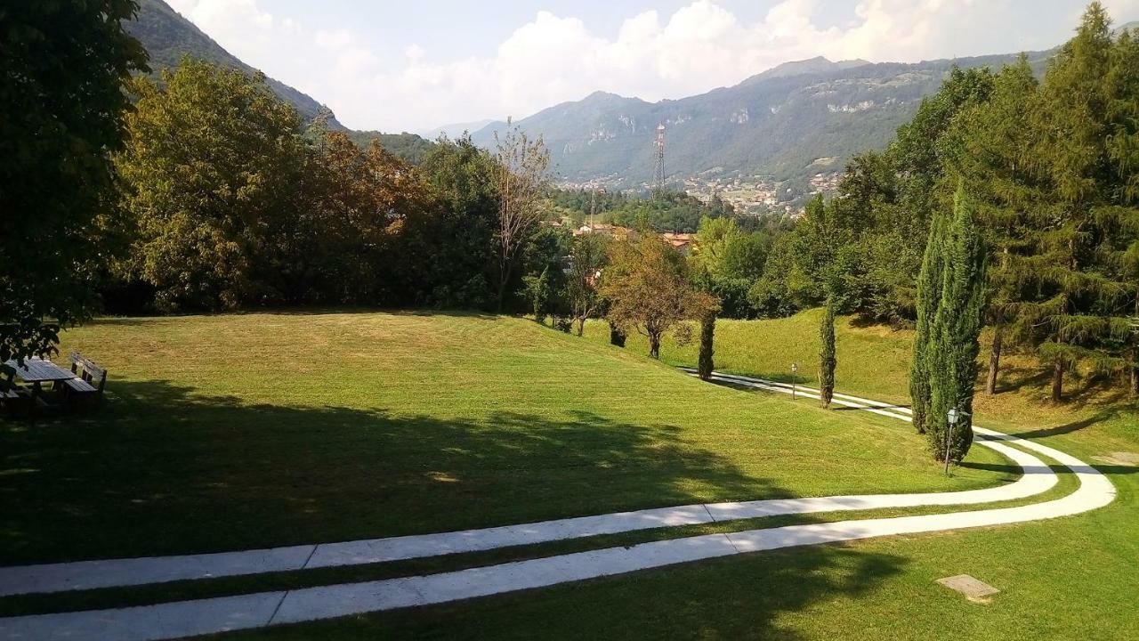 Casa Vacanze Il Noce Sovere Kültér fotó